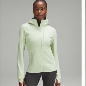Lululemon creamy mint running jacket